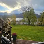 Nordic With Outdoor Jacuzzi And Aurora Borealis View